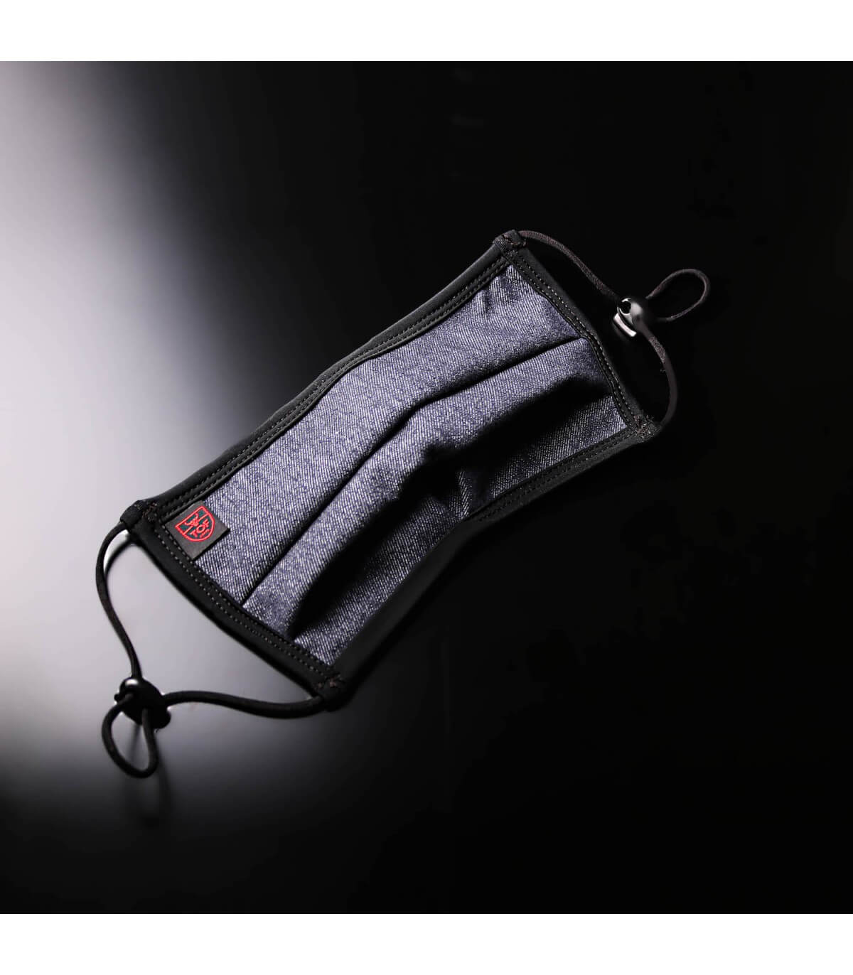 image extraite pleated mask denim tof paris dark gray
